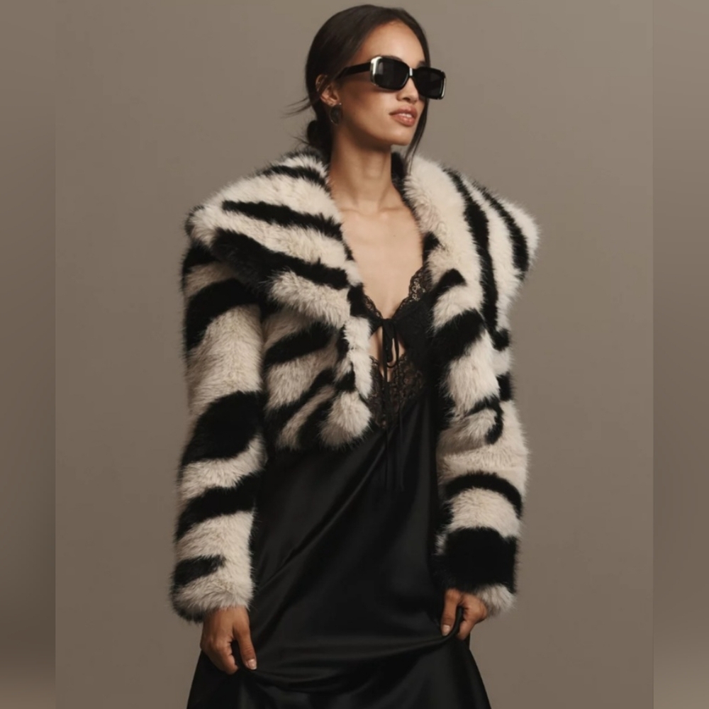 Anthropologie - Avec Les Filles Faux Fur Zebra Pattern Crop Coat
